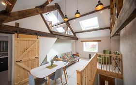 Black Mountains Barn